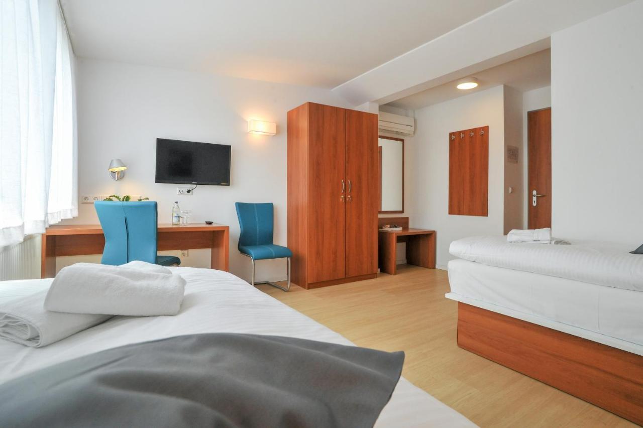 Gaestehaus Abz Stuttgart Dış mekan fotoğraf
